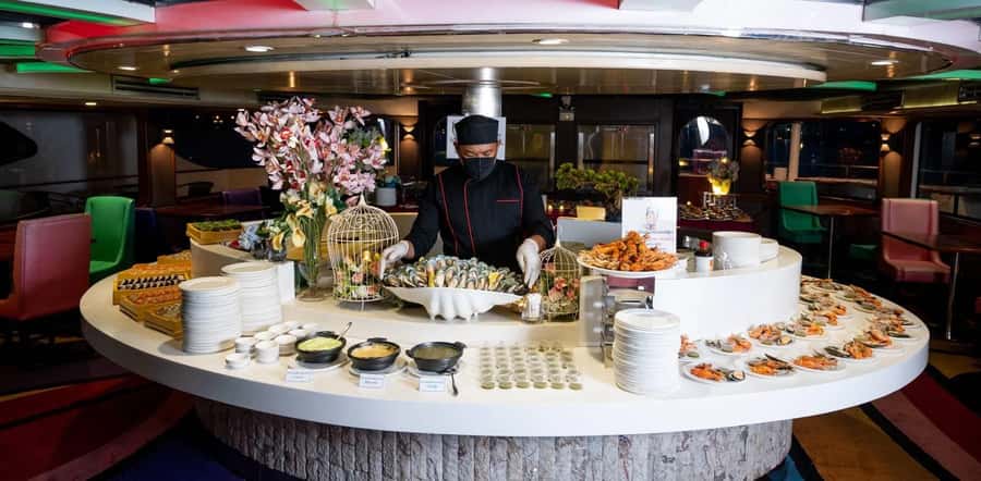 Bangkok: Wonderful Pearl Dinner Cruise and Live Performance - Thai dancing, live music, and cabaret