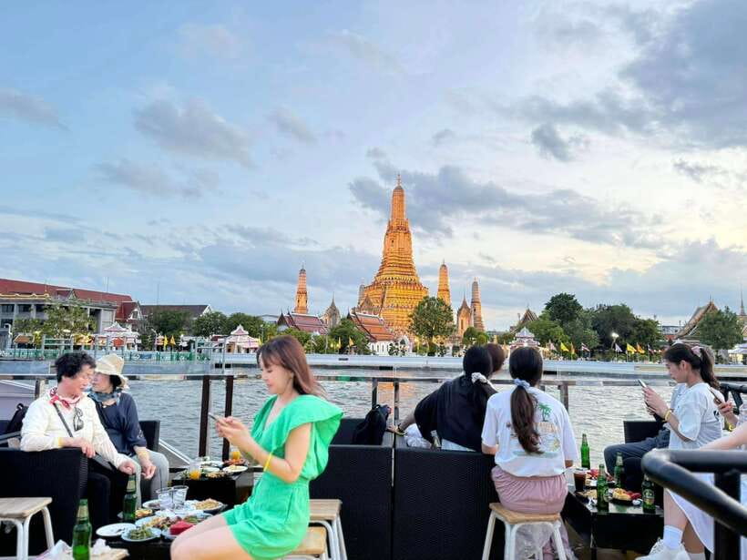 Bangkok: Yodsiam Sightseeing Cruise Snacks & Unlimited Beer - Key points to know before boarding