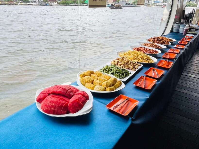 Bangkok: Yodsiam Sightseeing Cruise Snacks & Unlimited Beer - The route from ICONSIAM to Wat Arun