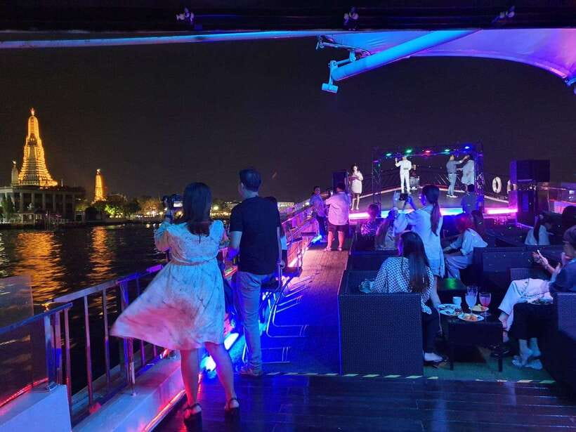 Bangkok: Yodsiam Sightseeing Cruise Snacks & Unlimited Beer - Night photography and weather concerns