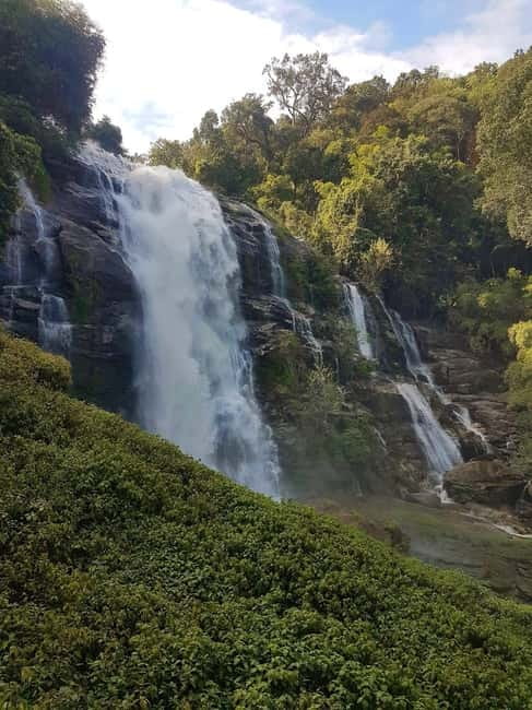 Chang Mai: Doi Inthanon Day Tour w/Waterfalls & Hilltribes - What the $61 price really covers