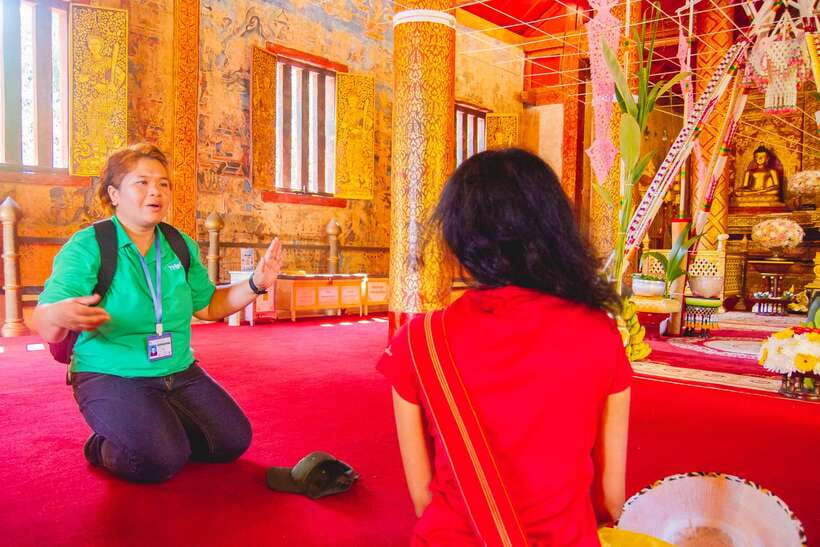 Chiang Mai: 3 Hour Old City and Temples Guided Walking Tour - Why the guide makes the difference