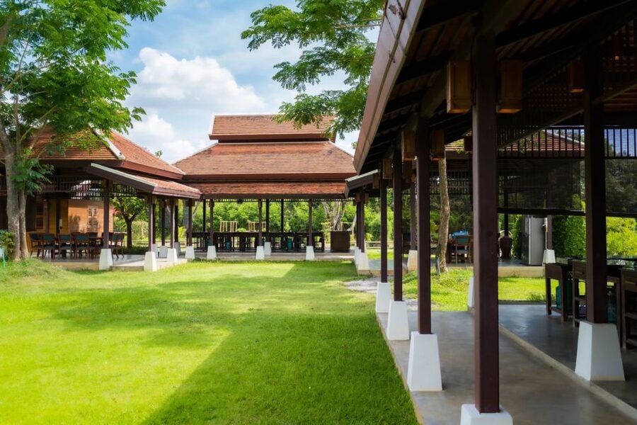 Chiang Mai: Authentic Cooking Class with Market & Farm Visit - Key points at a glance