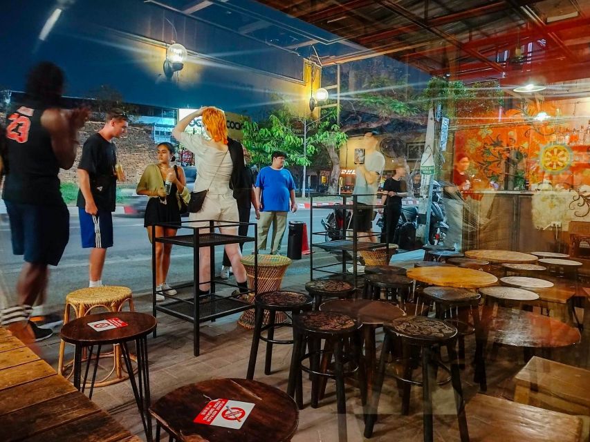 Chiang Mai: Chiang Mai Bar Hopping Guided Night Tour - Who will enjoy this evening most?