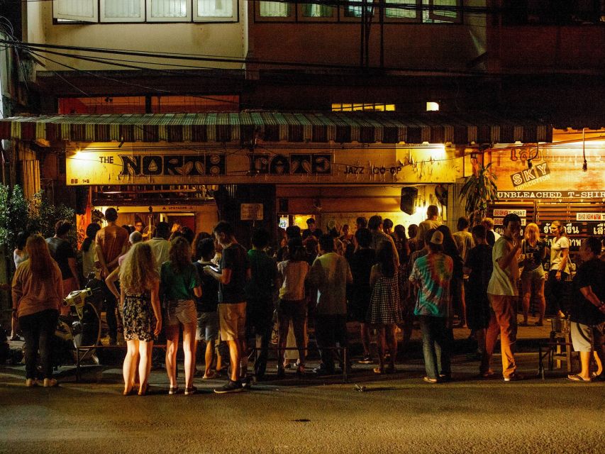 Chiang Mai: Chiang Mai Bar Hopping Guided Night Tour - An hour of jazz at North Gate