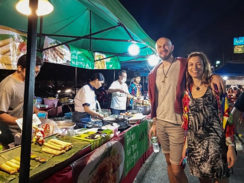 Chiang Mai: Chiang Mai Bar Hopping Guided Night Tour - The Riverside Bar & Restaurant as the final hour