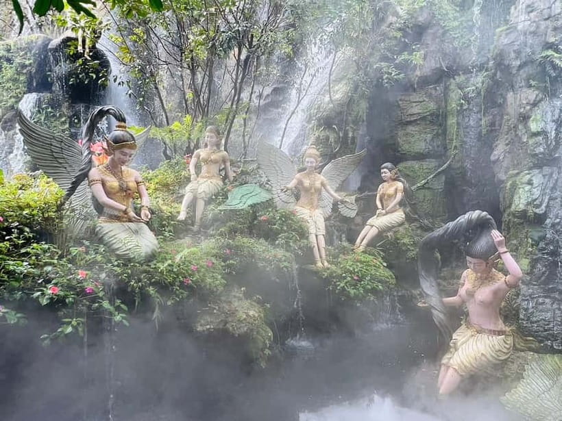 Chiang Mai: Chiang Rai Highlights in One Day - Long Neck Karen Village and Mae Kachan Hot Spring
