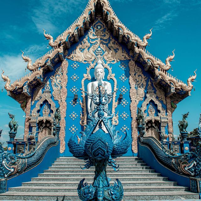 Chiang Mai: Chiang Rai Temples & Black House Discovery Tour - Who should book this Chiang Rai trip?