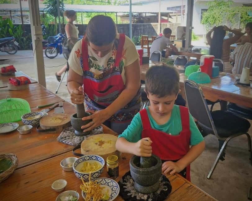 Chiang Mai: Cooking Class, Market & Thai Herbs Garden Tour - Cooking with Wave, Flook, Tu, Kat, Balloon, or Toey
