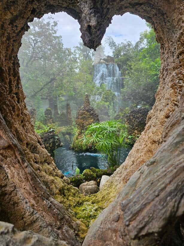 Chiang Mai: Dantewada Land of Angels & Sticky Waterfall Tour - The Seven-Colored Fountain and sacred water source