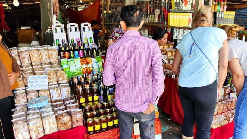 Chiang Mai:Doi Inthanon National Park & Hike at Kew Mae Pan - Wachirathan Waterfall closes the route
