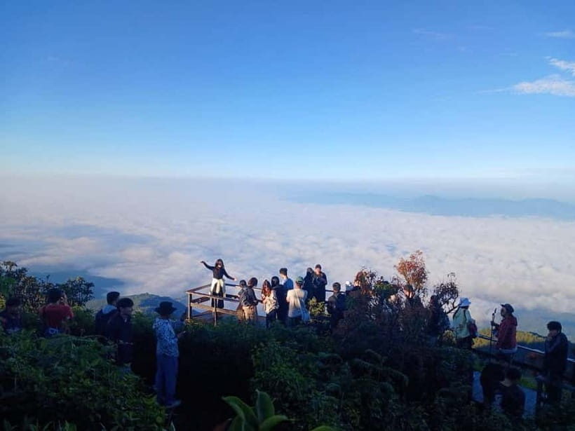 Chiang Mai: Doi Inthanon Park and Kew Mae Pan 2-Hour Hike - The Hmong market and the Royal Project connection