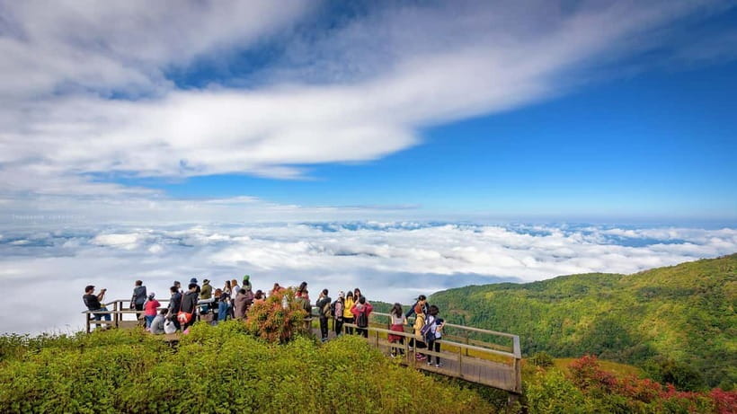 Chiang Mai: Doi Inthanon Park and Kew Mae Pan 2-Hour Hike - Guides, group size, and the human side of the day