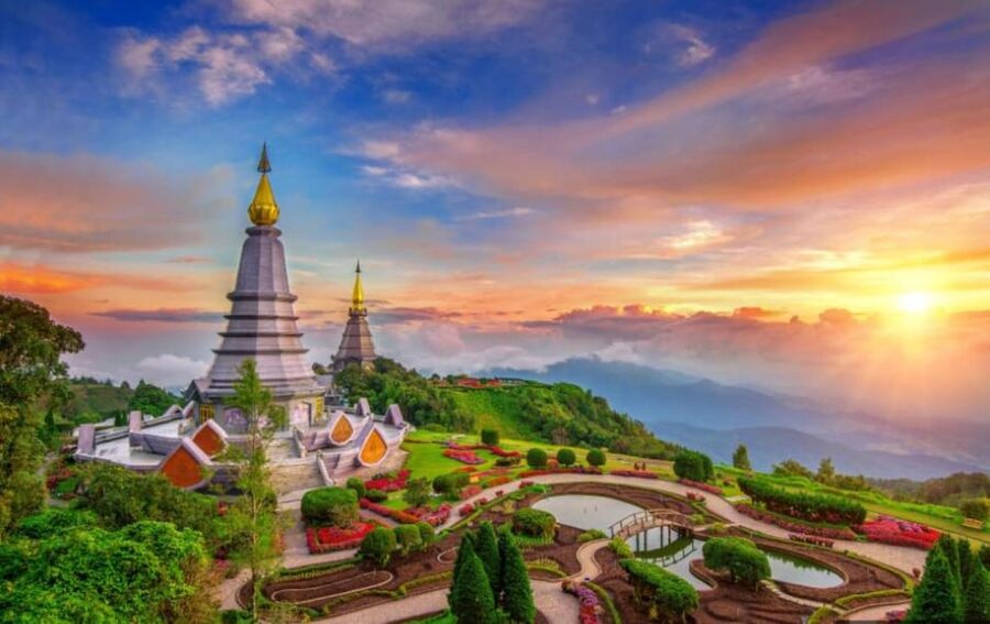 Chiang Mai: Doi Inthanon Park with Kew Mae Pan Hike Day Trip - Wachirathan Waterfall makes a strong final stop