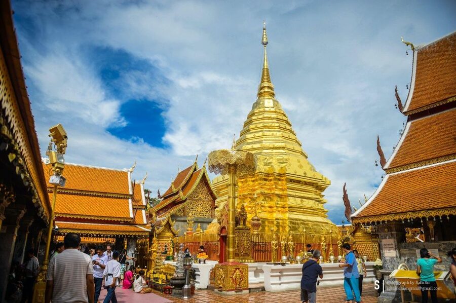 Chiang Mai: Doi Suthep and Hmong Village Half-Day Tour - Should you book the Doi Suthep and Hmong Village tour?