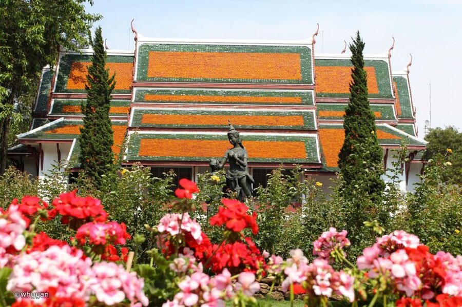 Chiang Mai: Doi Suthep and Hmong Village Half-Day Tour - Meeting Hmong culture at the village