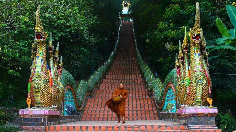 Chiang Mai: Doi Suthep and Wat Pha Lat Temple Evening Tour - Wat Pha Lat brings the quiet first