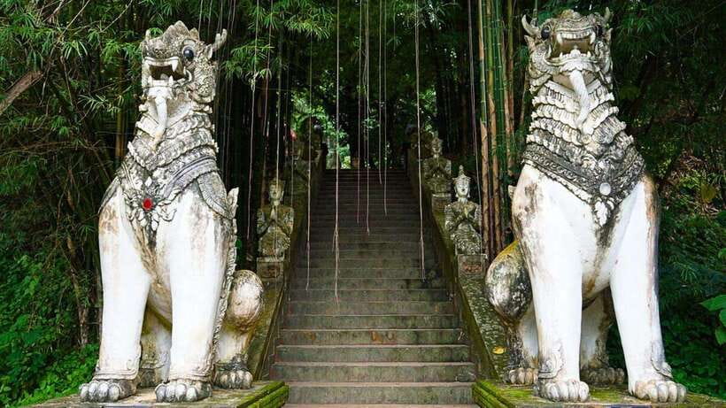 Chiang Mai: Doi Suthep and Wat Pha Lat Temple Evening Tour - A note about the White Temple and Blue Temple