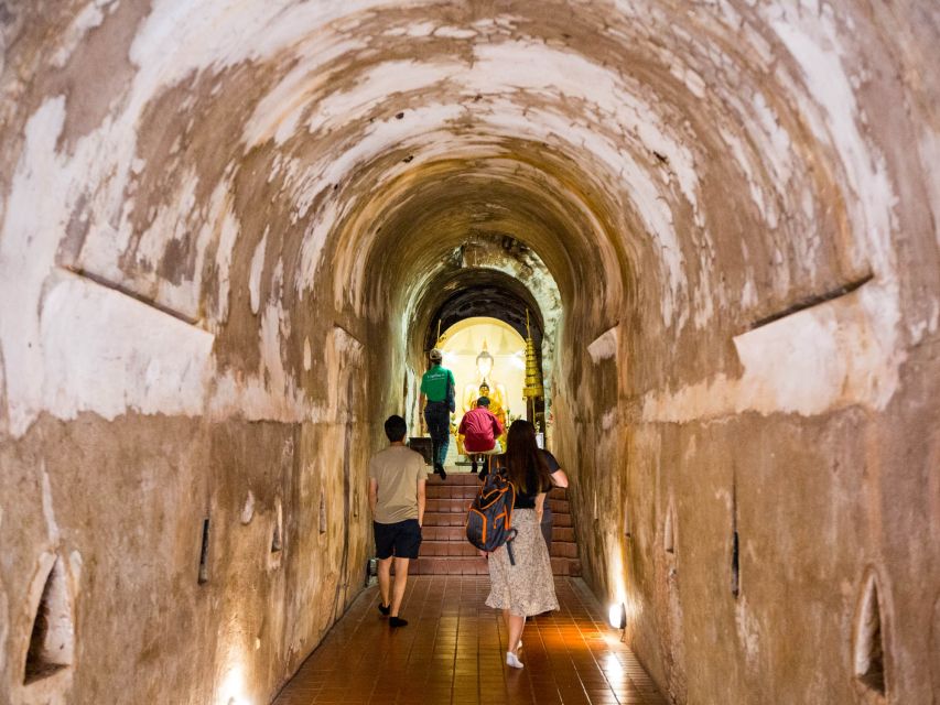 Chiang Mai: Doi Suthep and Wat Umong Enchanting Evening Tour - Wat Umong and the forest meditation tunnels