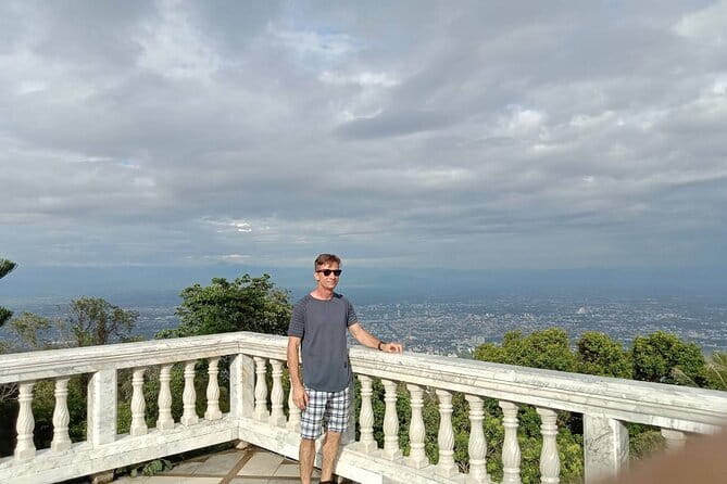 Chiang Mai Doi Suthep Temple and Wat Pha Lat Hike - Two temples, two sides of Doi Suthep