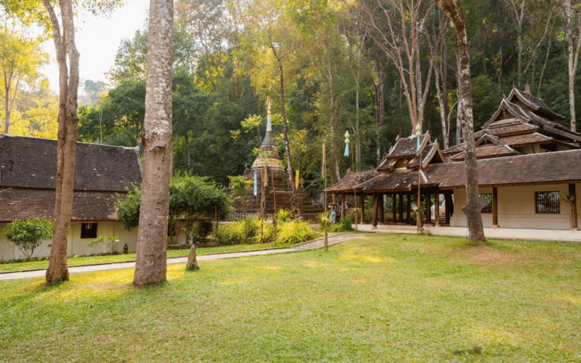 Chiang Mai: Doi Suthep Temple and Waterfall by Songtaew Trio - Who should book this experience