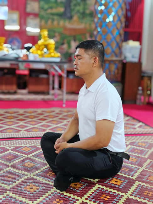 Chiang Mai: Evening Chanting & Meditation - A quiet evening inside Chiang Mai temple life