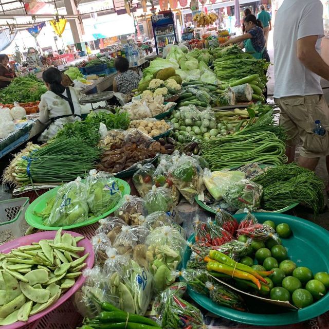 Chiang Mai: Evening Cooking Class and Local Market Visit - An evening built around four Thai dishes