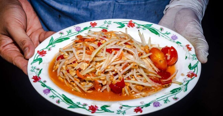 Chiang Mai: Food Tour by Songtheaw Truck with 15+ Tastings - The songthaew makes the route practical