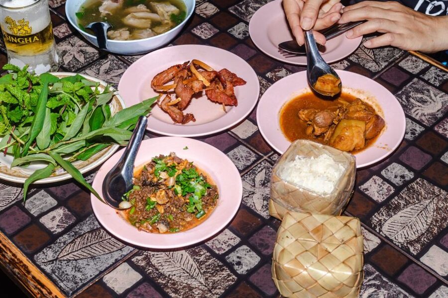Chiang Mai: Food Tour by Songtheaw Truck with 15+ Tastings - Who should book it?
