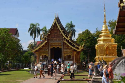 Historic Temples and City Guided Walking Tour