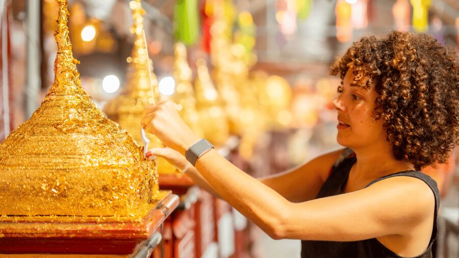 Chiang Mai: Historical and Culture Exploration Walking Tour - Choosing the best time and preparing for temples