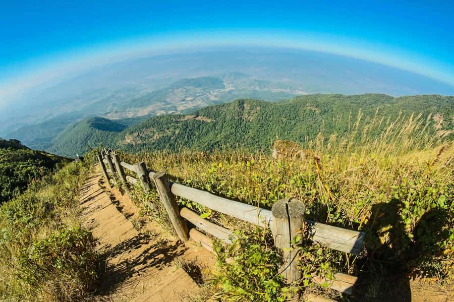 Chiang Mai: Kew Mae Pan Nature Trail & Doi Inthanon Day Trip - Wachirathan Waterfall’s Final Flourish