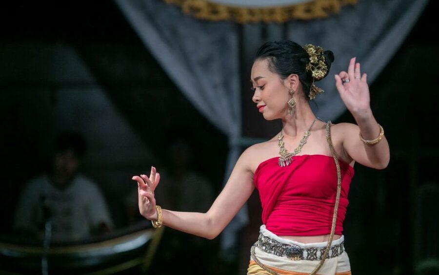 Chiang Mai: Khantoke Dinner with Traditional Performance - How the $25 price measures up