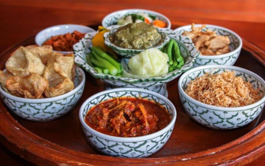 Chiang Mai: Khantoke Dinner with Traditional Performance - Should you book the Khantoke dinner?