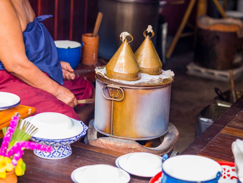 Chiang Mai: Local Food and Markets Guided Walking Tour - What the $48 price really covers