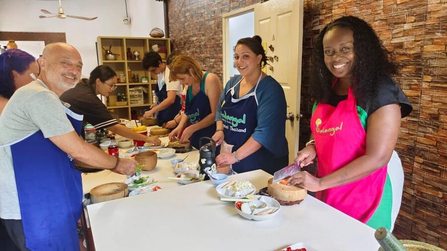 Chiang Mai: Morning Cooking Class with Market Visit - What to know before you reserve