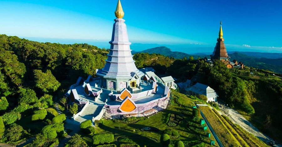 Chiang Mai: Pha Dok Siew Nature Trail & Doi Inthanon Trip - King and Queen Pagodas at Doi Inthanon