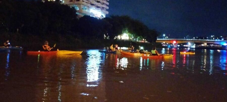 Chiang Mai: Ping River Night Kayaking into City Center - Under the bridges toward Nawarat Bridge
