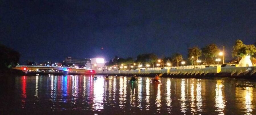 Chiang Mai: Ping River Night Kayaking into City Center - Guides, equipment, and the level of support