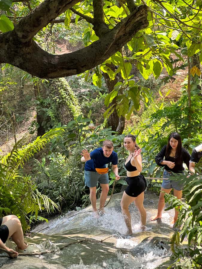 Chiang Mai : Sticky waterfall (Half Day Tour) Hotel Transfer - Climbing tips and what to pack