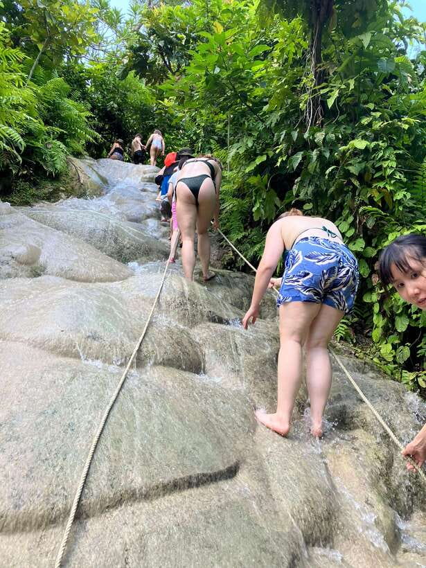 Chiang Mai: Sticky Waterfall scenic loop unseen lake &temple - Mae Kuang Dam and the hanging bridge