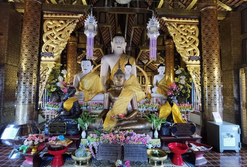 Chiang Mai: Temple And City Walking Tour Part I - Practical temple etiquette