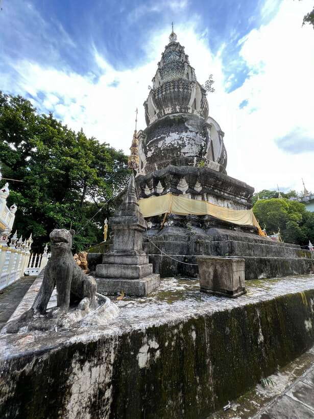 Chiang Mai: Temple & City Tour Part II - Wat Chiang Man and the beginning of Chiang Mai