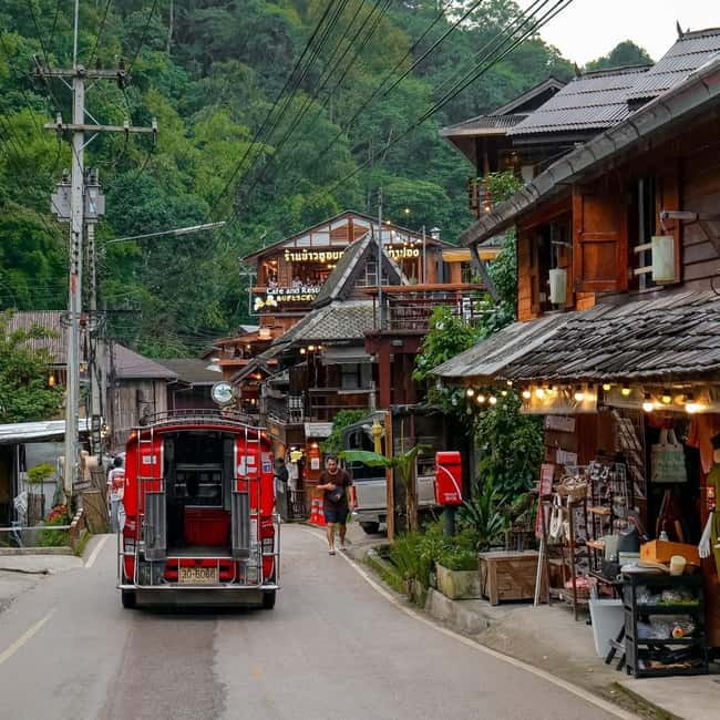 Chiang Mai: The Giant Café & Mae Kampong Village Day Trip - Returning to Chiang Mai after a full day