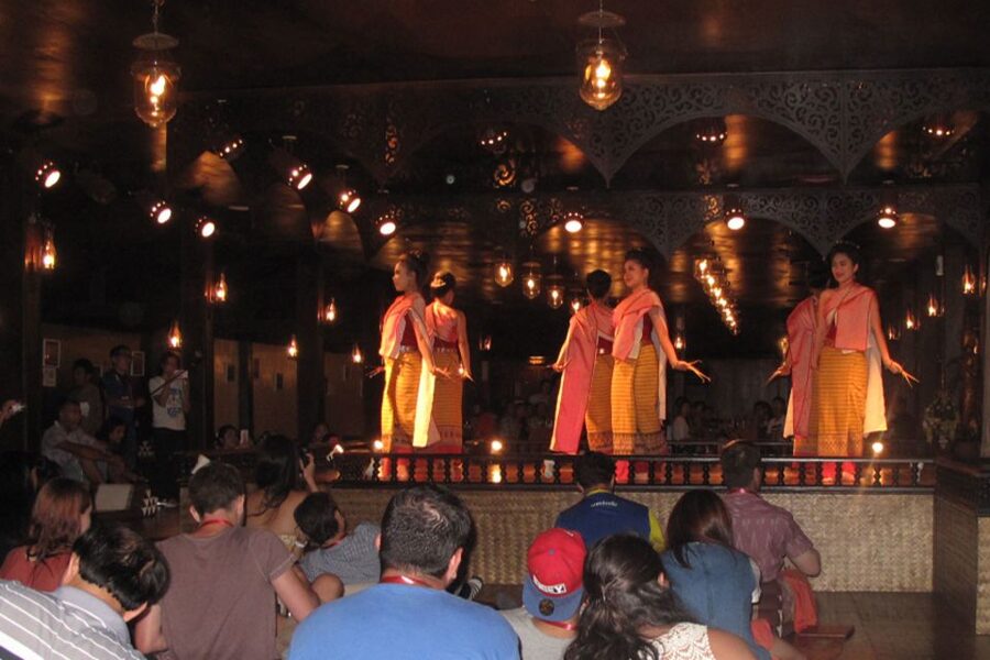 Chiang Mai Traditional Khan Toke Meal & Cultural Performance - Key points to know before booking