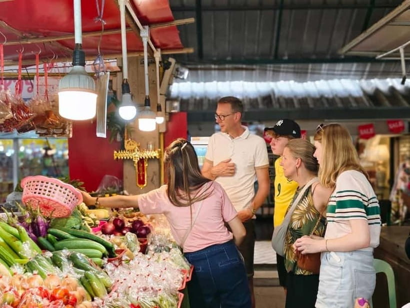 Chiang Mai: Traditional Thai Cooking Class with Market Tour - From Chiang Mai Gate Market to the cooking table