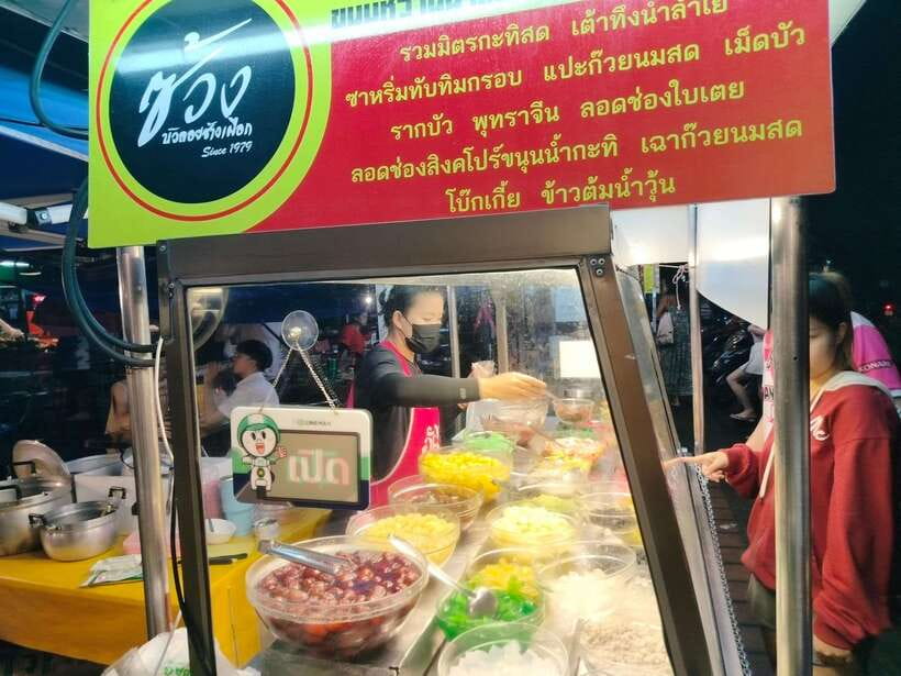 Chiang Mai: Tuk-Tuk Evening Tour with Temples & Street Foods - Wat Lok Moli, an older Lanna monastery