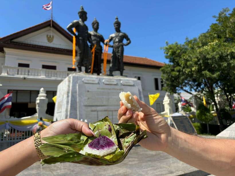 Chiang Mai: Walking Food Tour - Larb, sai ua, and the northern Thai flavor profile