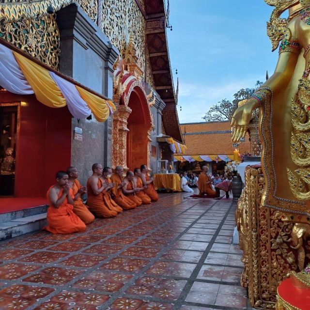 Chiang Mai: Wat Pha Lat & Wat Phra That Doi Suthep Tour - The small details that make the temples feel real