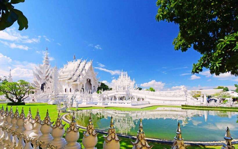 Chiang Mai: White, Blue & Big Buddha Temples in Chiang Rai - Wat Rong Khun, the White Temple